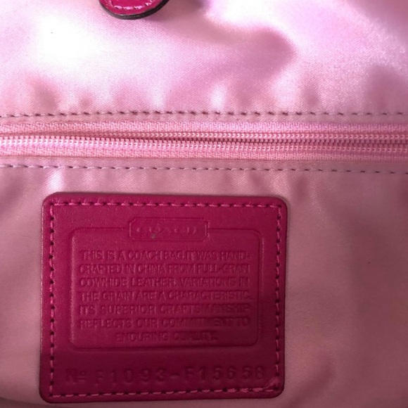 Coach bag hot pink patent leather tote - Picture 6 of 6